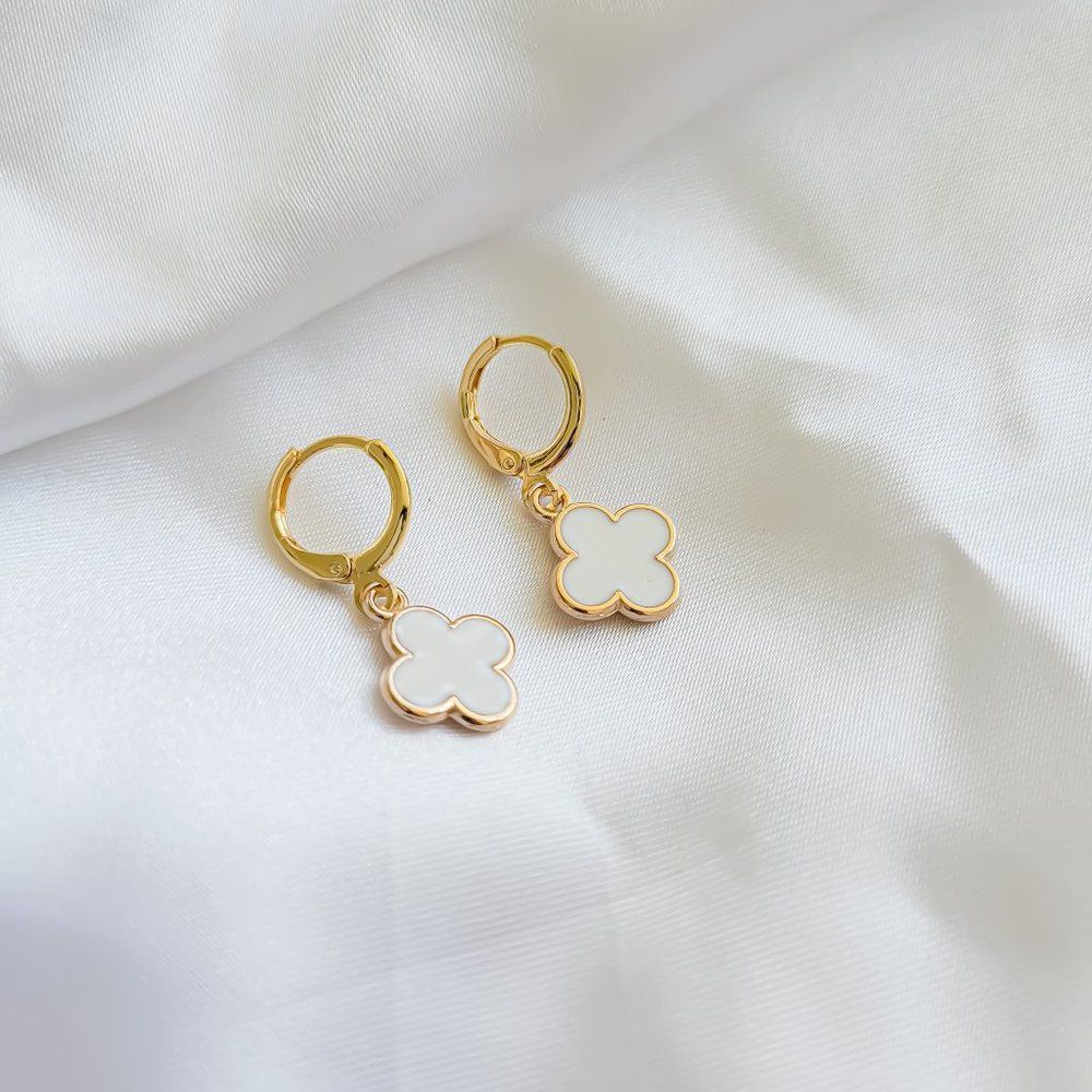 Gold & White Enamel Clover Earrings - Picture 3 of 5
